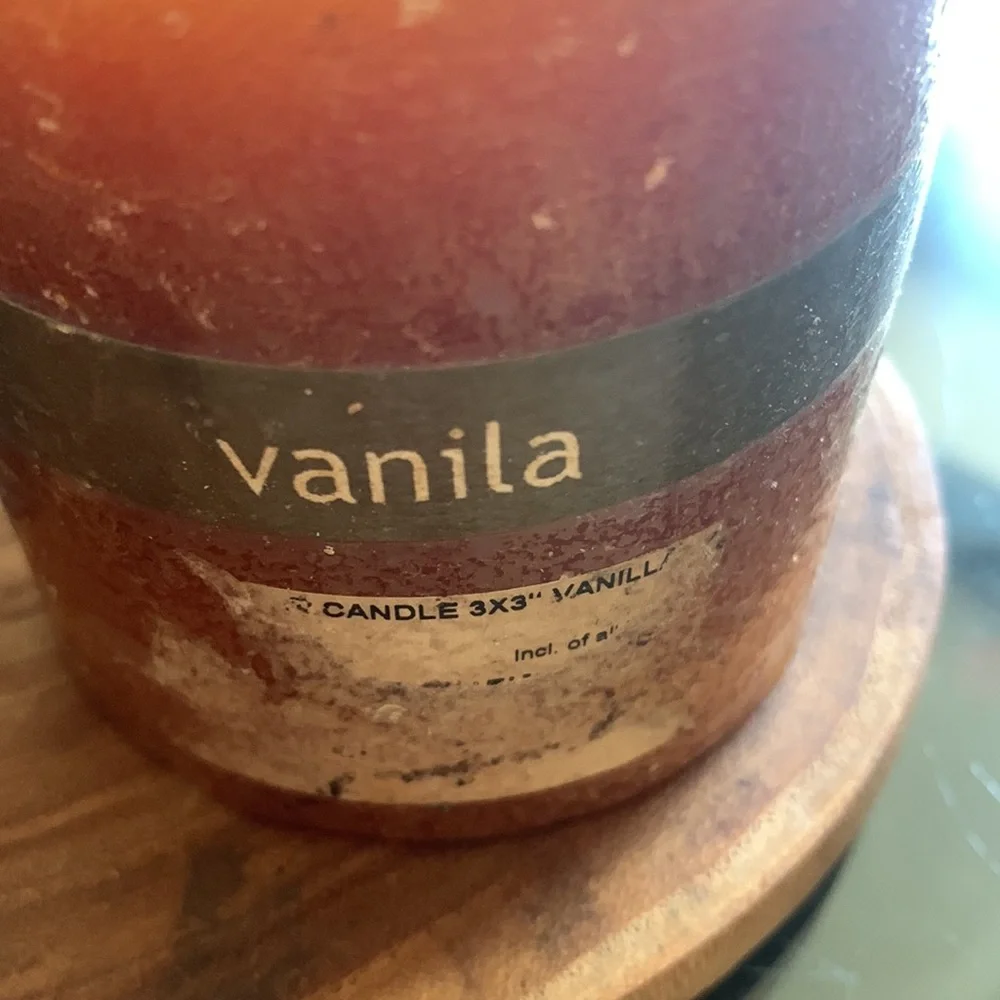 GOOD EARTH CANDLES: vanilla and neroli. - Picture 3 of 5